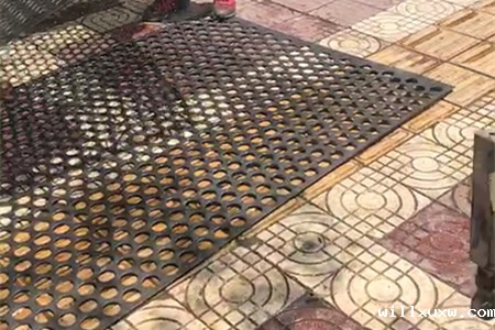 冲孔网板